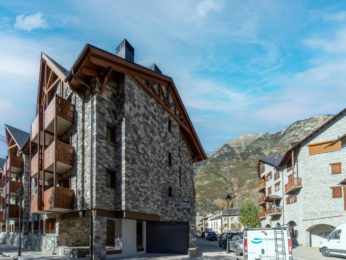 Belvilla By Oyo Nice Apartment In Benasque Exteriör bild
